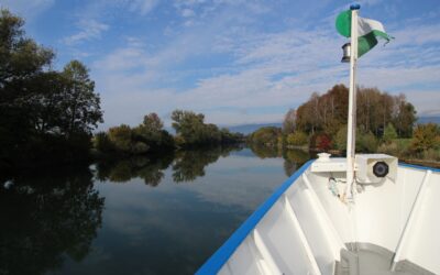 Un bateau, trois lacs et une île